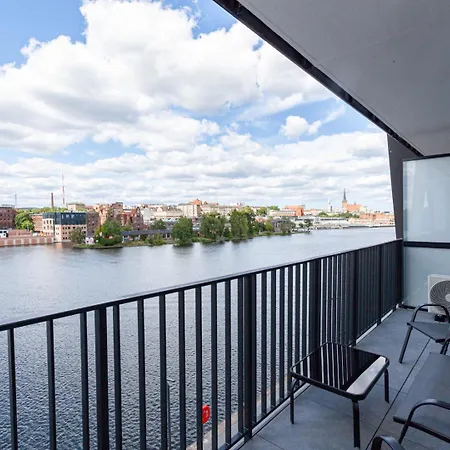 דירה Apartly- Riverview With Balcony & Parking