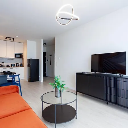 Apartly- Riverview With Balcony & Parking דירה שצ'צ'ין