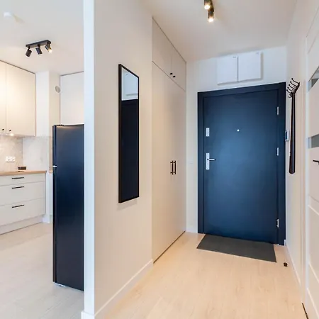 Apartly- Riverview With Balcony & Parking שצ'צ'ין